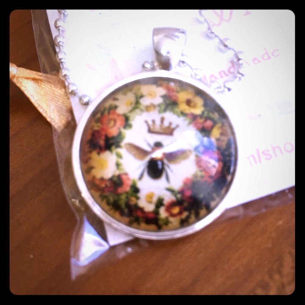Queen Bee Necklace